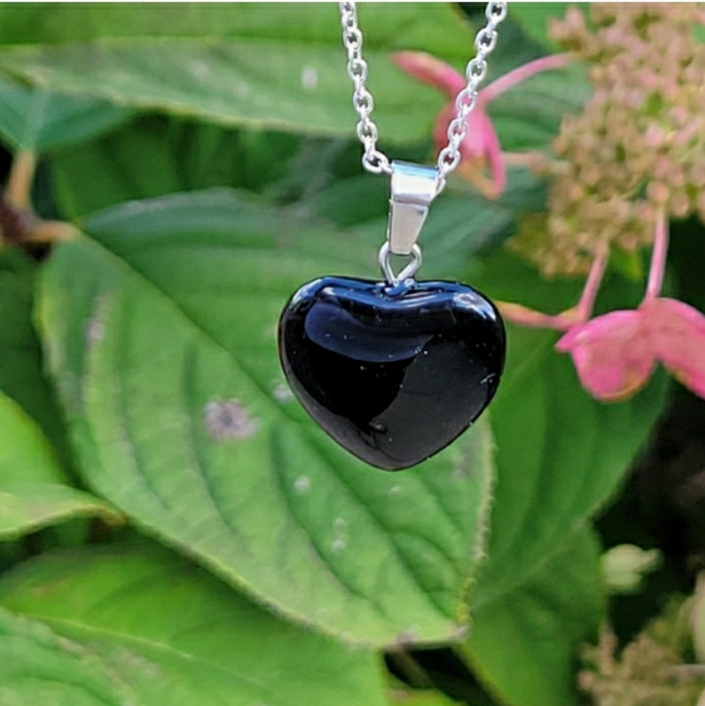 Onyx Heart Pendant Silver 18" Chain 🖤 NEW - Picture 2 of 9